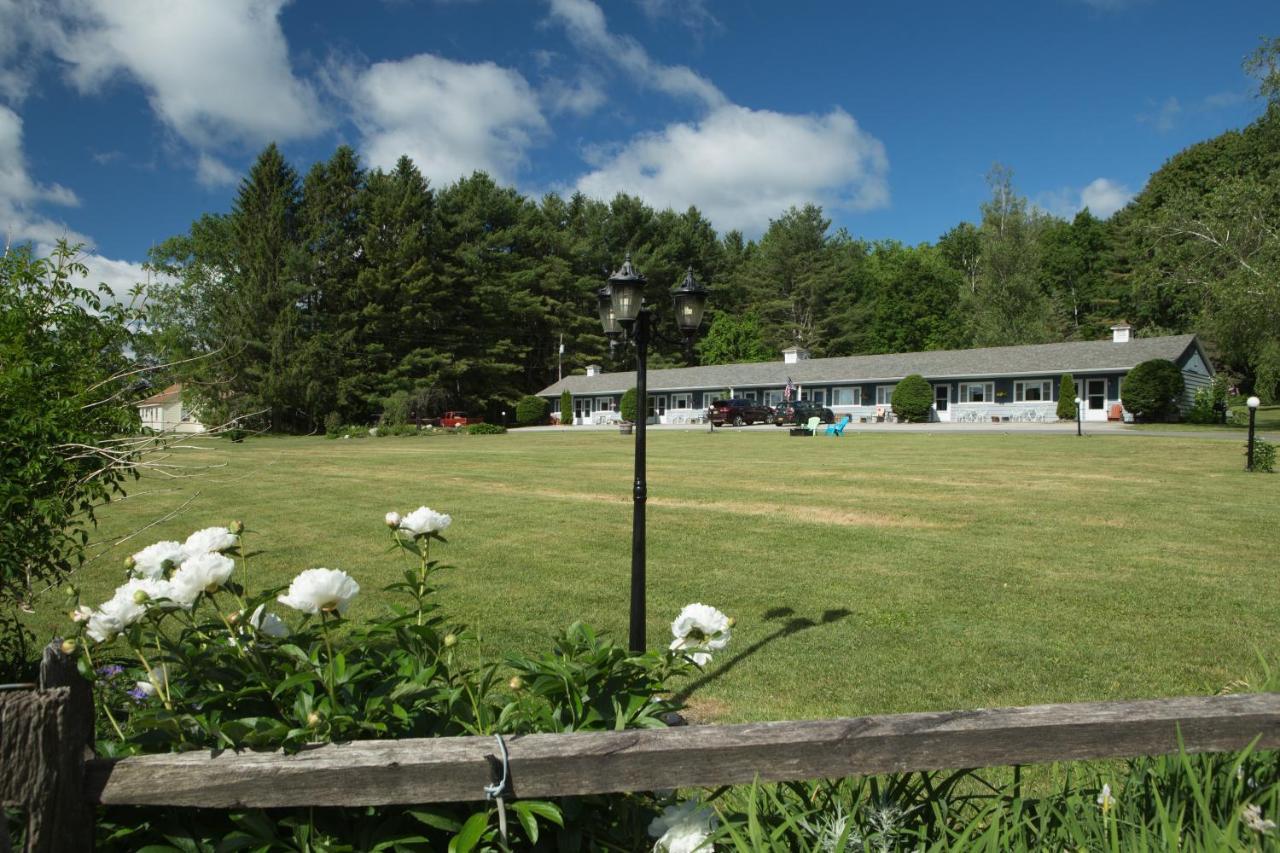 Governor'S Rock Motel Shaftsbury Buitenkant foto