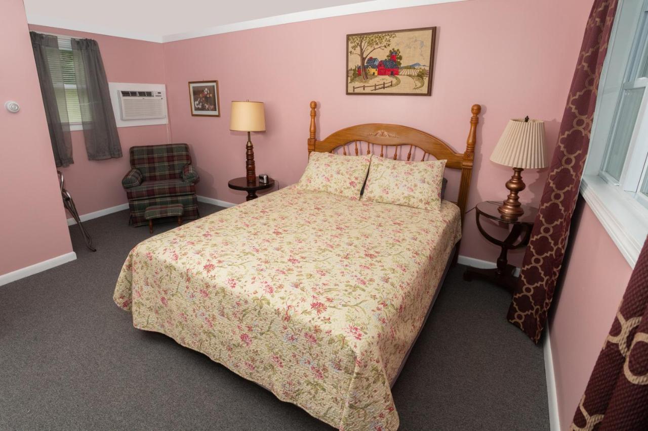 Governor'S Rock Motel Shaftsbury Buitenkant foto
